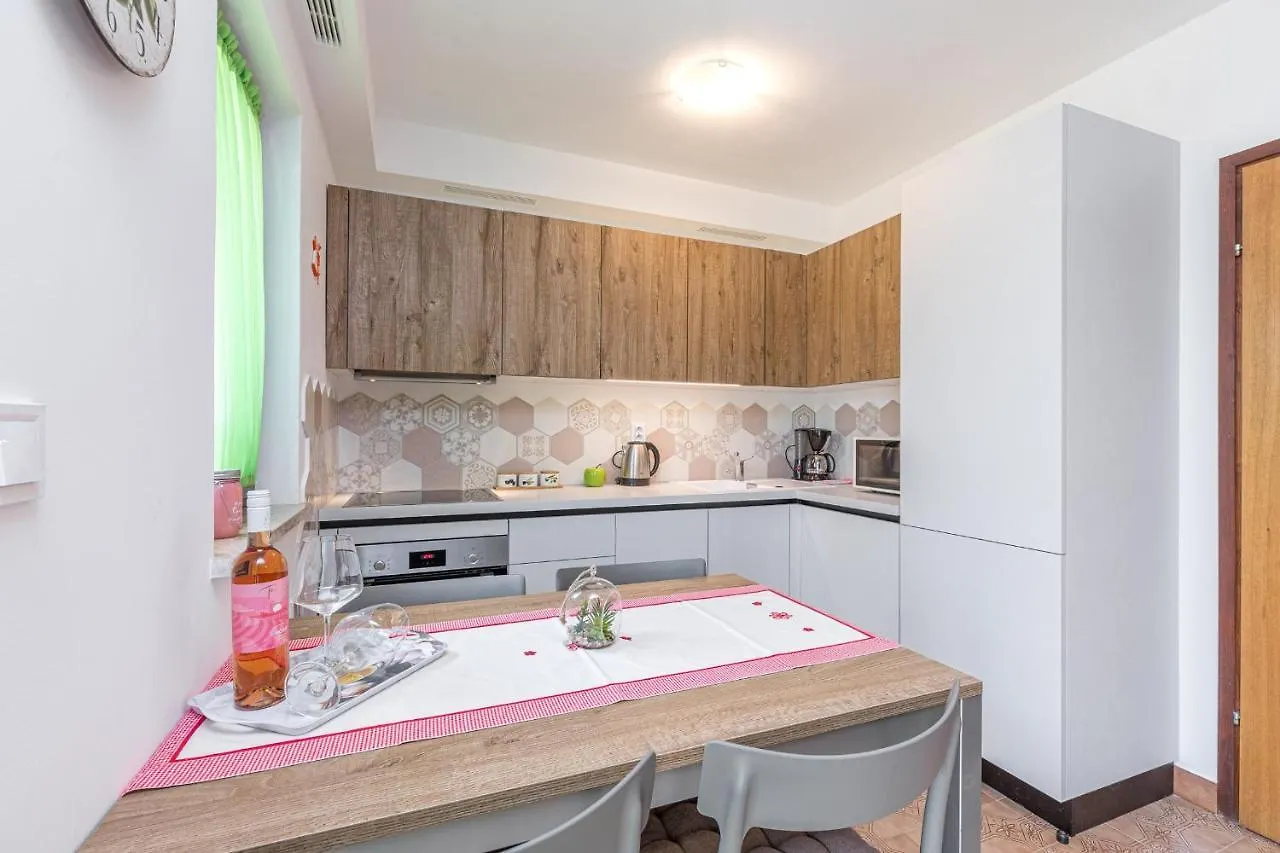 Apartment Mirijana Tar-Vabriga