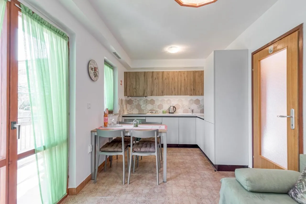 Apartment Mirijana Tar-Vabriga