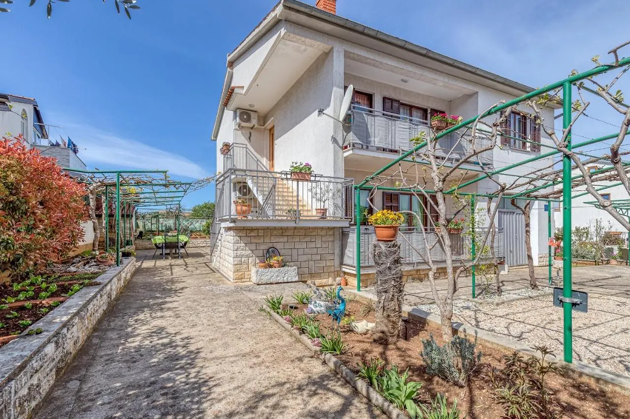 Apartment Mirijana Tar-Vabriga